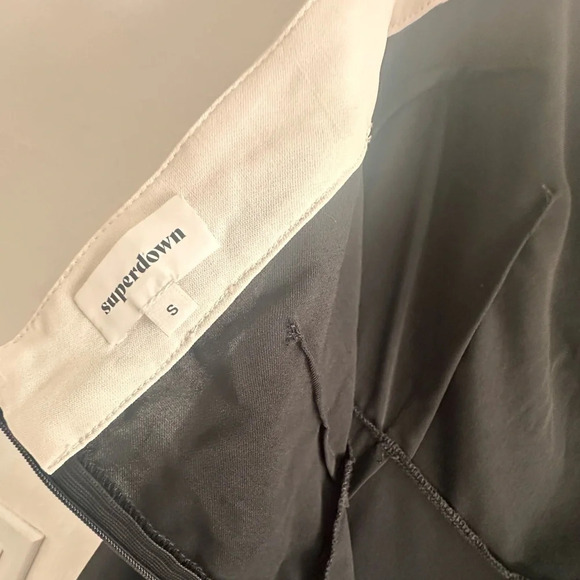 Superdown Laurien Cross Front Jumpsuit in Black Sz S - Picture 7 of 7